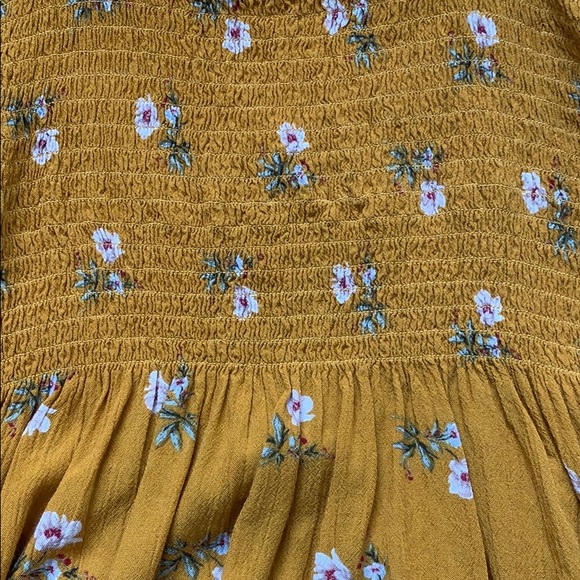 American Eagle Peplum Floral Tank - Picture 3 of 5